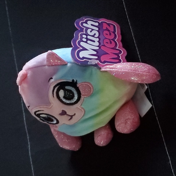 MushMeez 6" Lauren Llama Rainbow Shimmer moldable Squishy plush Stress Relief - Picture 3 of 3
